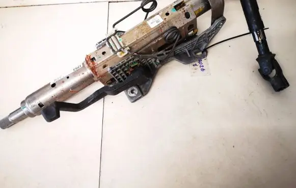 Chevrolet Cruze Steering wheel axle 13301739 p13301739