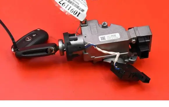 Opel Insignia A Ignition lock 39213434