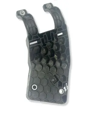 BMW X6 F16 Fuel filter bracket/mount holder 70314607