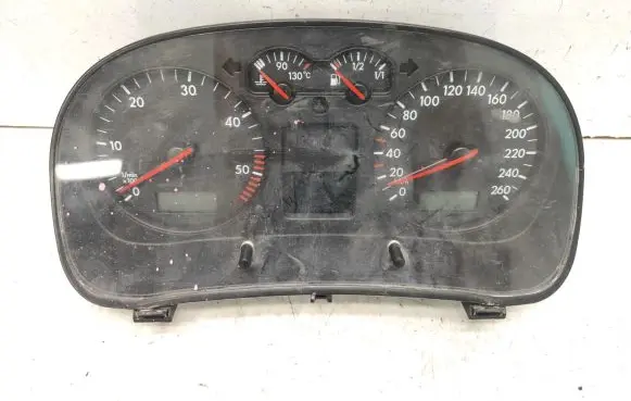 Volkswagen Golf IV Speedometer (instrument cluster) 1J0920826C 110080131
