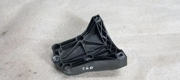 BMW 5 E60 E61 A/C compressor mount bracket 6455779220203