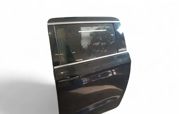 Chrysler Pacifica Side sliding door 