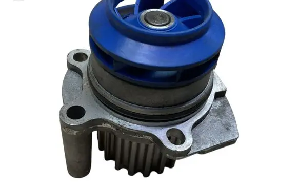 Skoda Octavia Mk2 (1Z) Water pump 81626