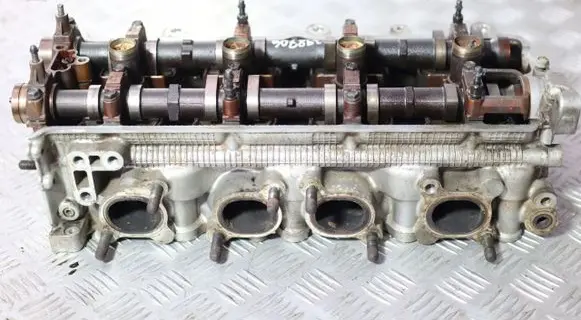 Suzuki Aerio Engine head 
