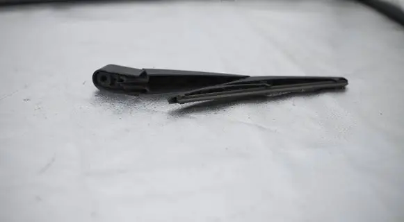 Peugeot 5008 II Rear wiper blade 1233493