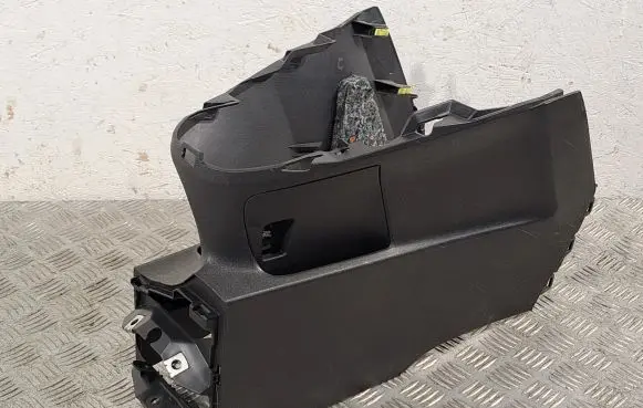 Toyota Verso Center console 554320F050B0 554320F050