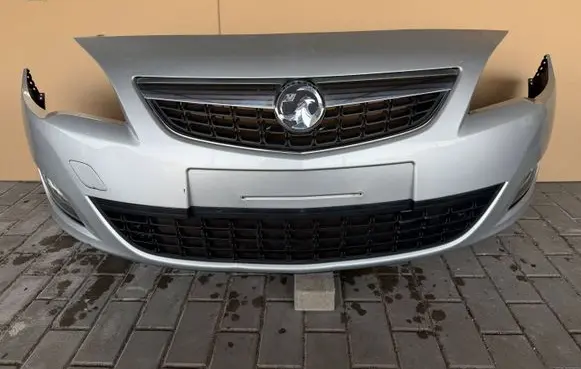 Opel Astra J Front bumper 13264403