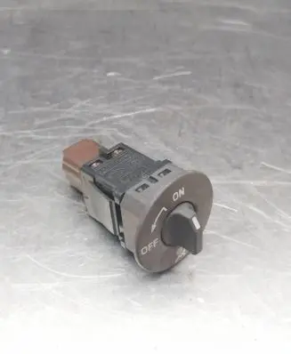 Passenger airbag on/off switch