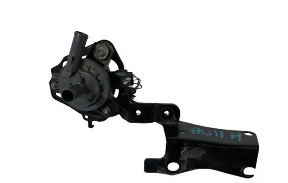 Toyota Auris E180 Water pump