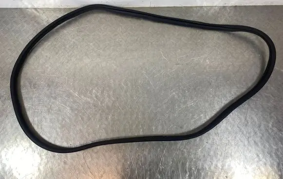 KIA Sorento IV Front door rubber seal 