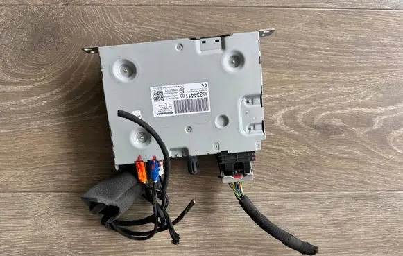 Citroen DS7 Crossback GPS navigation control unit/module 9833441180