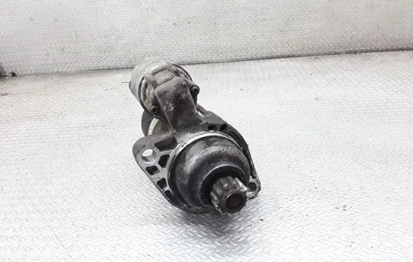 Volkswagen PASSAT B6 Starter motor 02M911024A TS18ER123