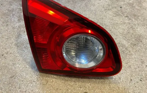 Nissan Qashqai Tailgate rear/tail lights 89071063