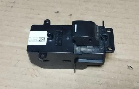 Honda CR-V Electric window control switch 35770SWAG010M2