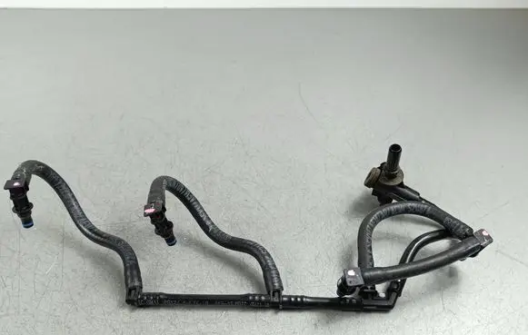 Nissan Note (E12) Fuel return line/hose 