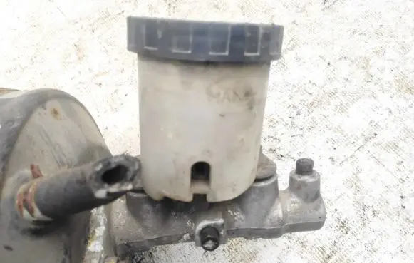 Mazda 121 Master brake cylinder 832-0410