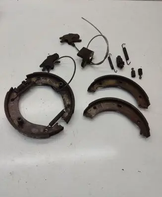 BMW 7 E32 Handbrake/parking brake pads 440400 220165 E990R01712