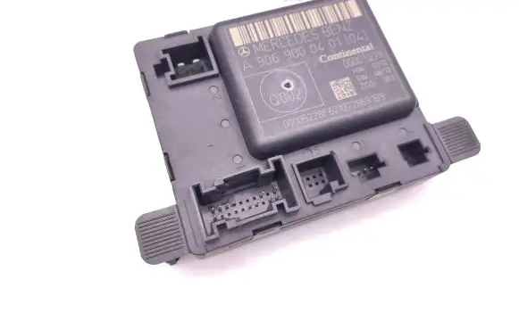 Mercedes-Benz Sprinter W906 Door control unit/module A9069000401 00005228 0522F62137286