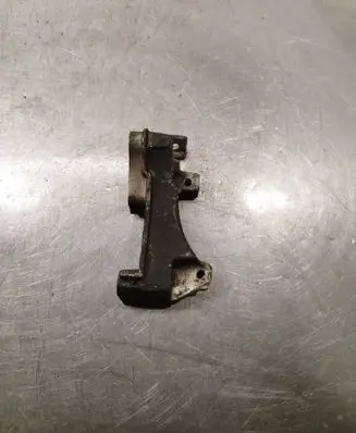 Peugeot 5008 Engine mounting bracket 9688615780