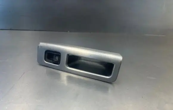 Volvo V50 Electric window control switch 30773217 01105083030057