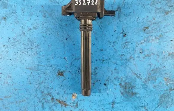 Chrysler 200 High voltage ignition coil 05149168