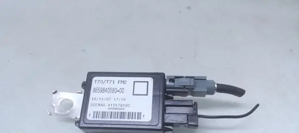 Peugeot 308 Aerial antenna amplifier 9659840580