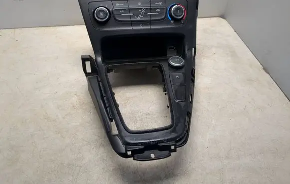 Ford Focus Climate control unit F1ET18549 F1ET19980