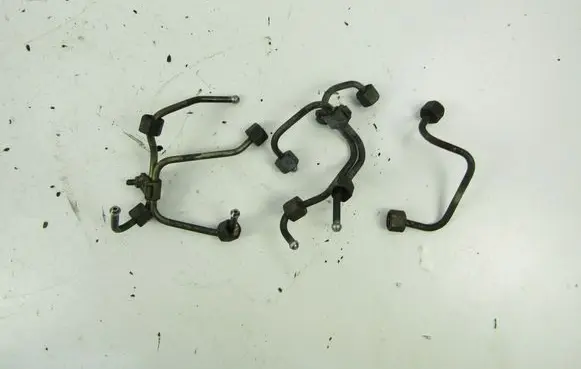 Ford Focus C-MAX Fuel injector supply line/pipe 