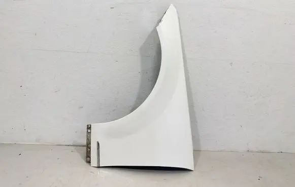 Mercedes-Benz C W204 Fender