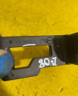 Mini Cooper Countryman R60 Trunk lock loop 9802315