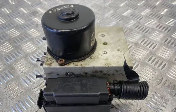 Volkswagen Sharan ABS Pump 7M3614111M 73907379E 3M212L580AA
