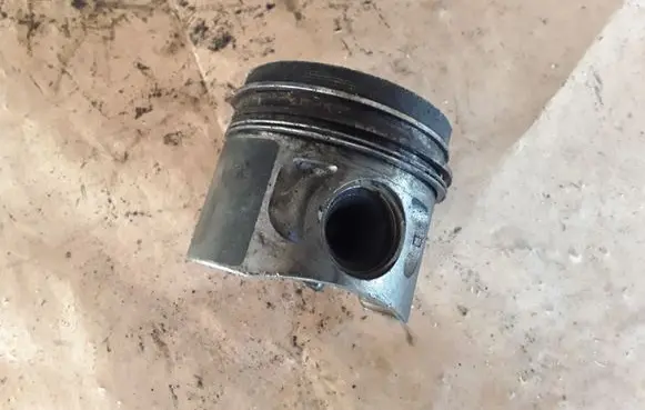 Volkswagen Sharan Piston NOCODE