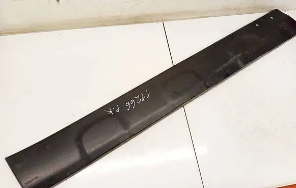 Honda CR-V Front door trim (molding) 