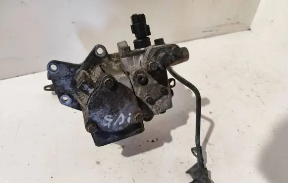 Mitsubishi Carisma Fuel injection high pressure pump MR420916 E3T50271