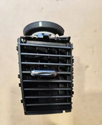 Toyota Land Cruiser (J120) Dashboard side air vent grill/cover trim 6556440030
