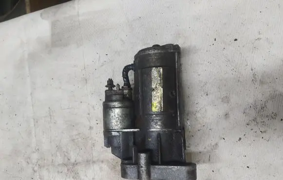 Renault Espace - Grand espace IV Starter motor 8200237594 D8R1
