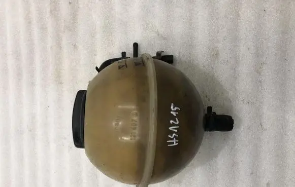 Volkswagen Multivan T4 Coolant expansion tank/reservoir 701121407B