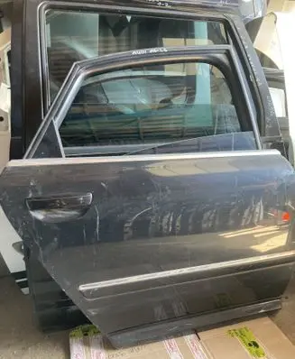 Audi A6 S6 C6 4F Rear door