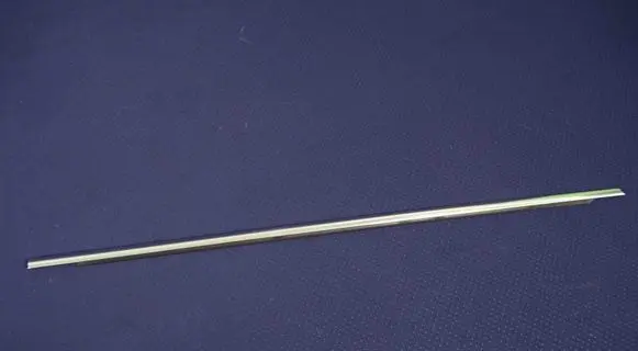 Volkswagen PASSAT B6 Door glass trim 3C4837476D