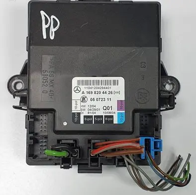 Mercedes-Benz A W169 Door control unit/module A1698204426