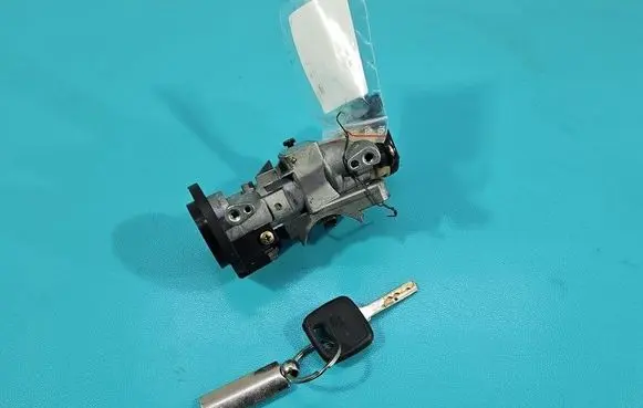 Volvo S40, V40 Ignition lock IMPRK1573610