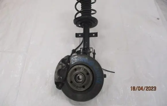 Renault Clio IV Front shock absorber/damper