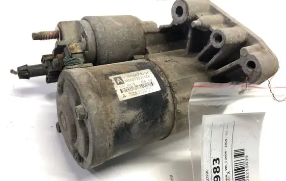 Peugeot 207 Starter motor M000T32271ZE