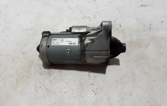 Renault Megane III Starter motor 233007802R