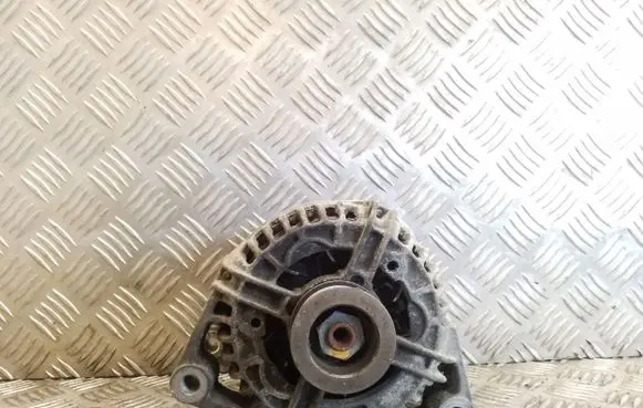 Opel Zafira A Generator/alternator 0124515032