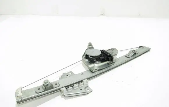 Suzuki Grand Vitara II Front door window regulator with motor 8343065J00