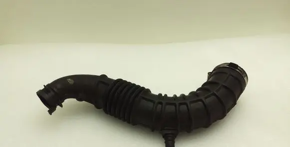 Nissan Qashqai+2 Intercooler hose/pipe 8200500384 8200500384B