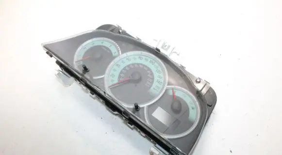 Toyota Corolla Verso E121 Speedometer (instrument cluster) 838000F081 MB2574308250