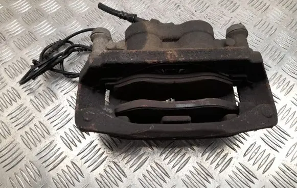 Mercedes-Benz V Class W447 Front brake caliper B91901