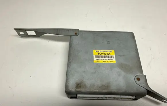 Lexus LS 400 Suspension control unit/module 8929350080